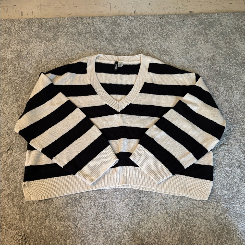 H&M striped crop sweater